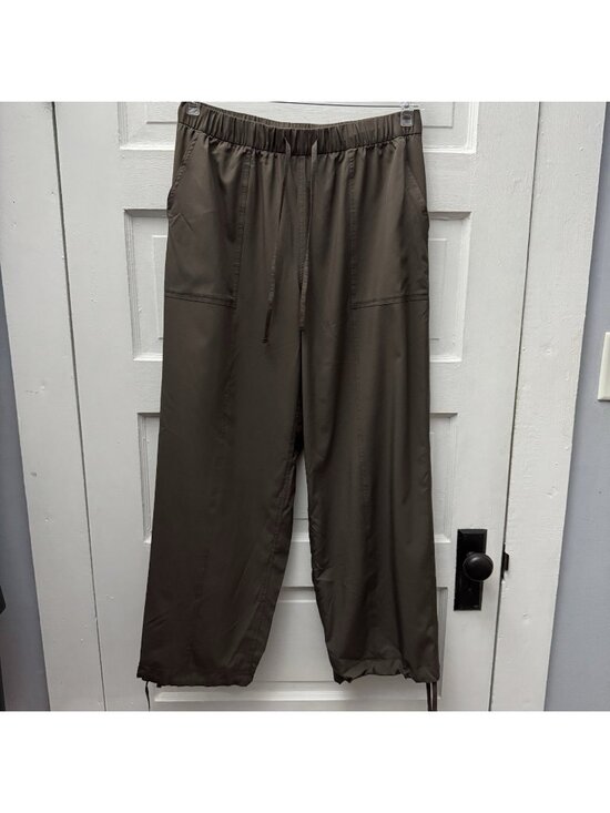 GapFit Pants - GapFit Runaround Pant Women Medium Brown Wide Leg Athletic Travel Pants